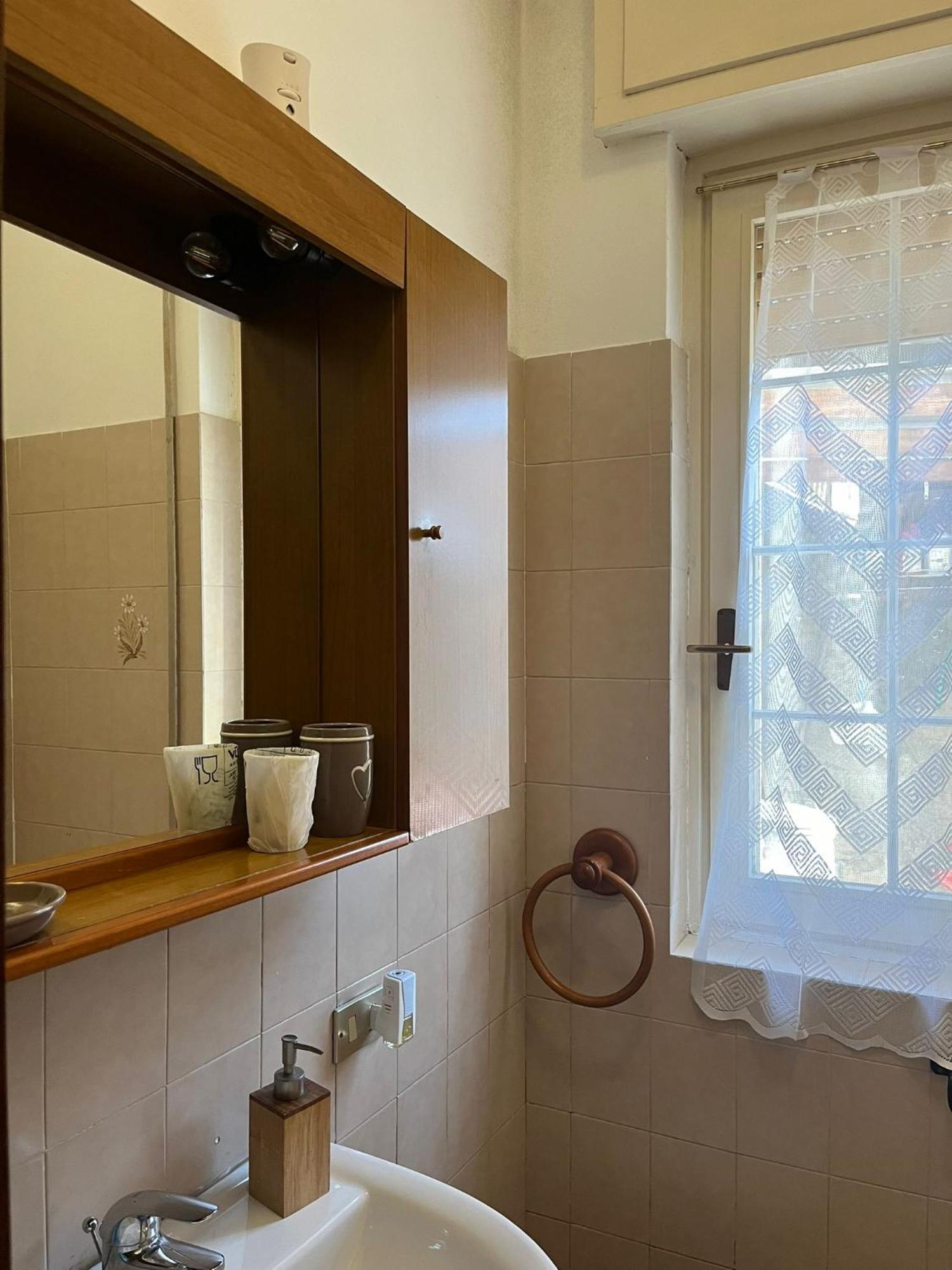 Casa Castel Apartment Civate Bagian luar foto